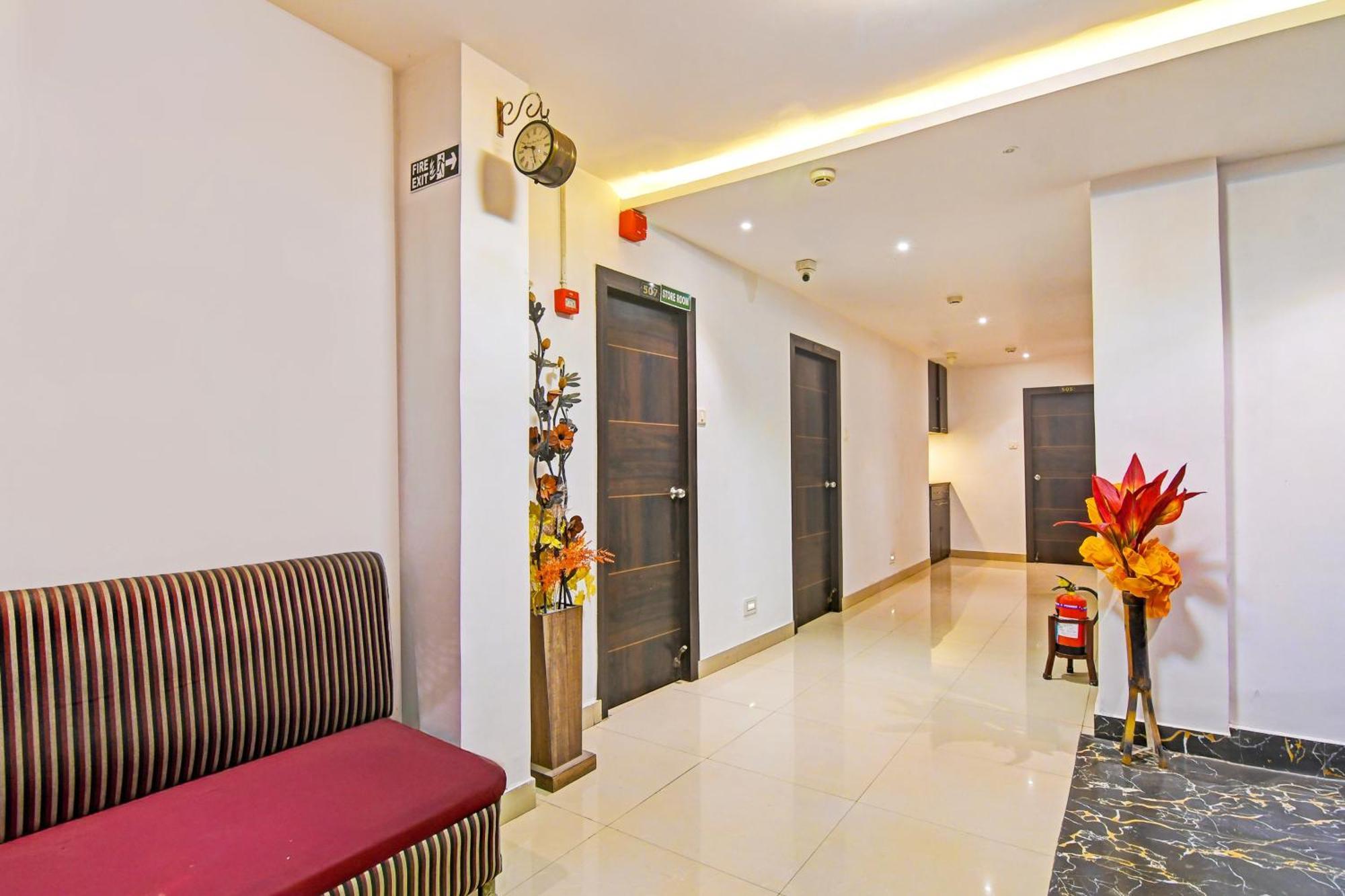 Super Hotel O Baguiati Nager Bazaar Exterior foto