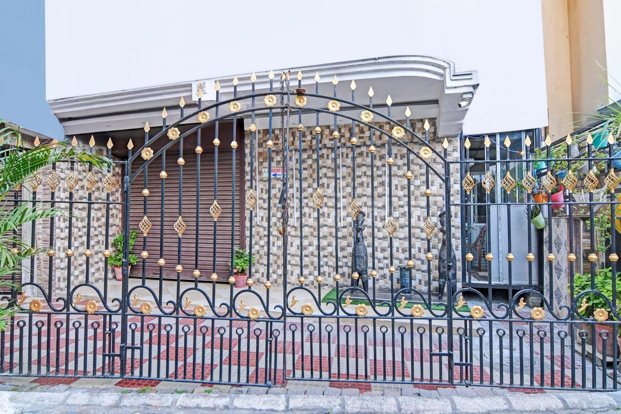 Super Hotel O Baguiati Nager Bazaar Exterior foto